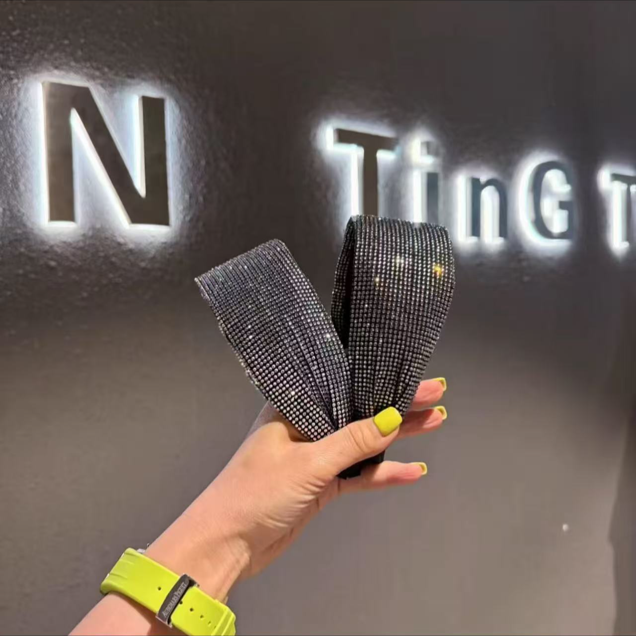 【孙老板】通用日韩瑞丽风欧美风休闲风发箍素款时尚饰品黑白头箍