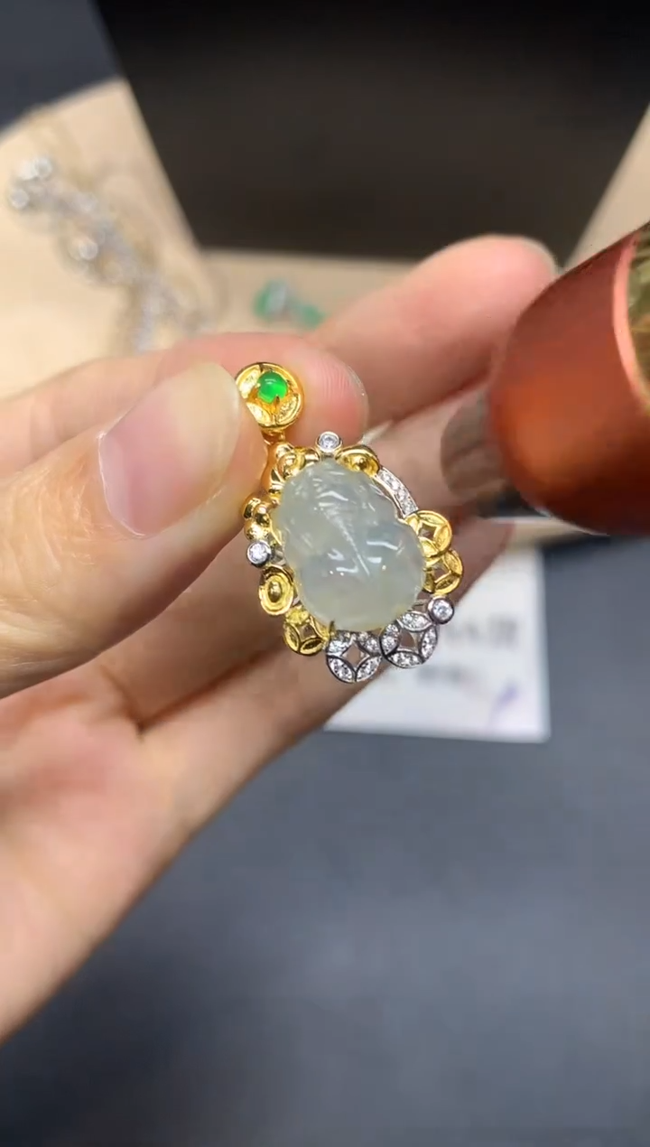 【闪购商品】翡翠吊坠(不含链)银S925镶嵌貔貅【多样性发其一】