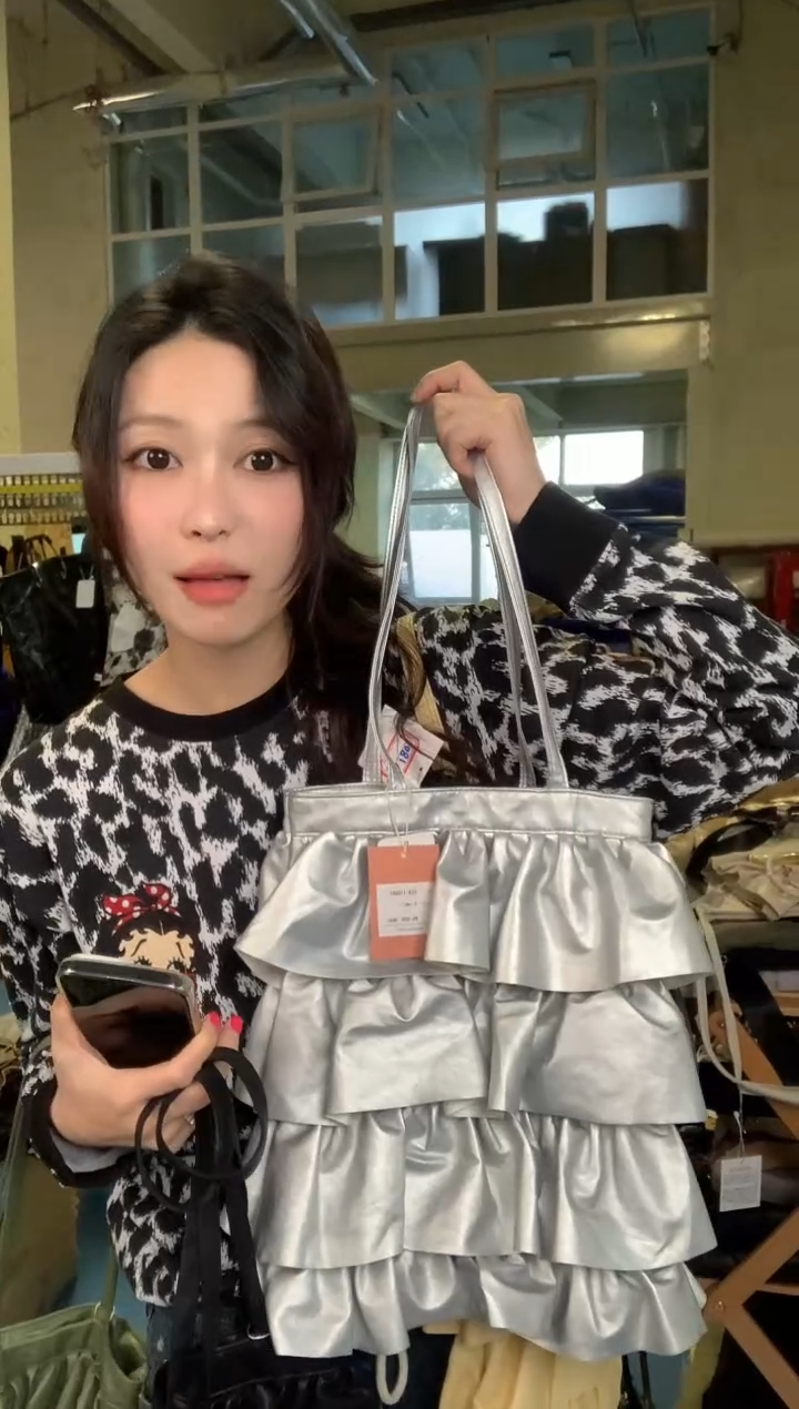 羊皮（革）炸裂福利百褶裙A180