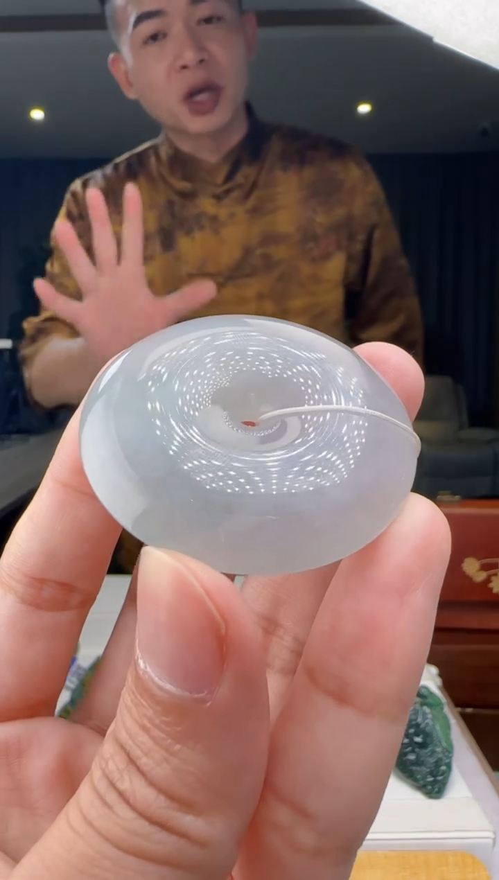 【闪购商品】翡翠吊坠(不含链)未镶嵌XM@@960Q7J03366