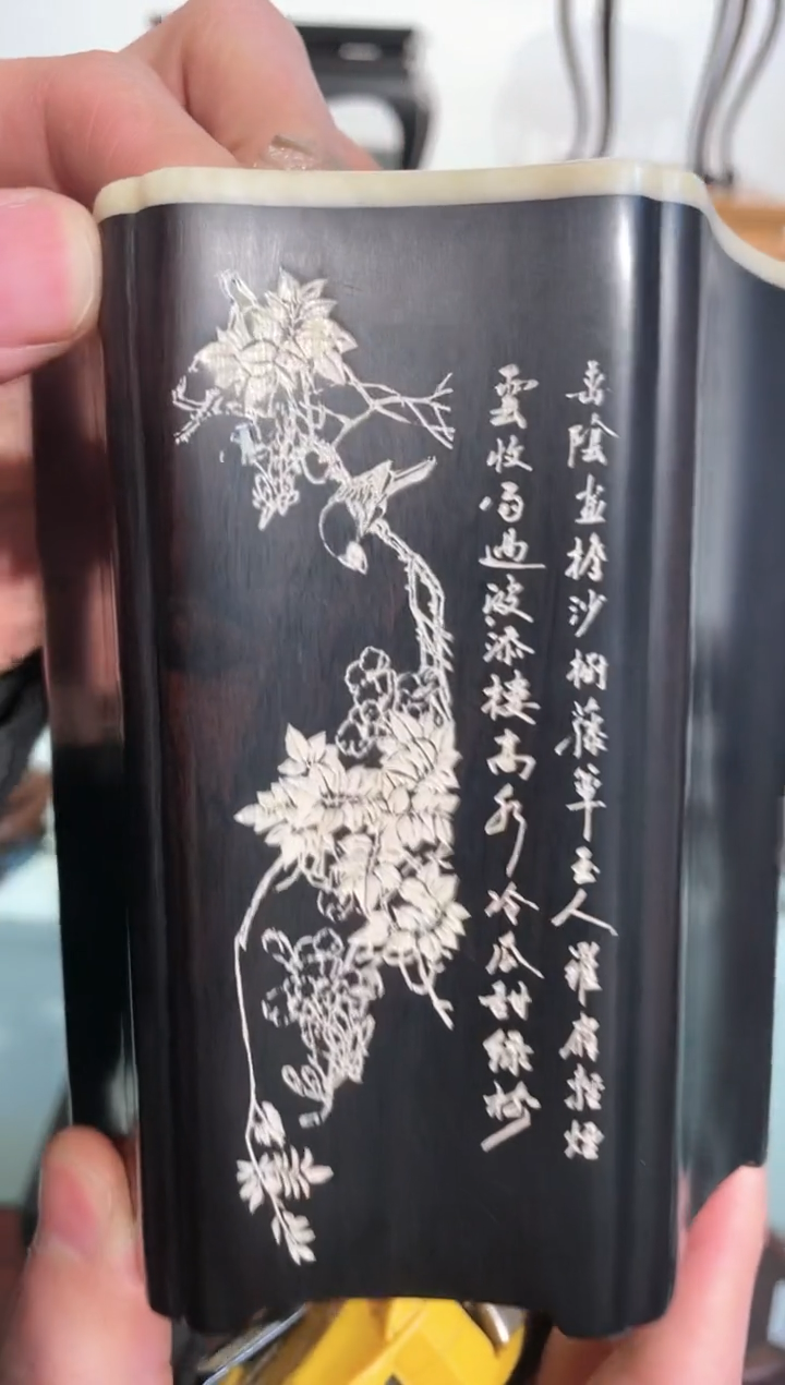 【闪购商品】木笔筒 。