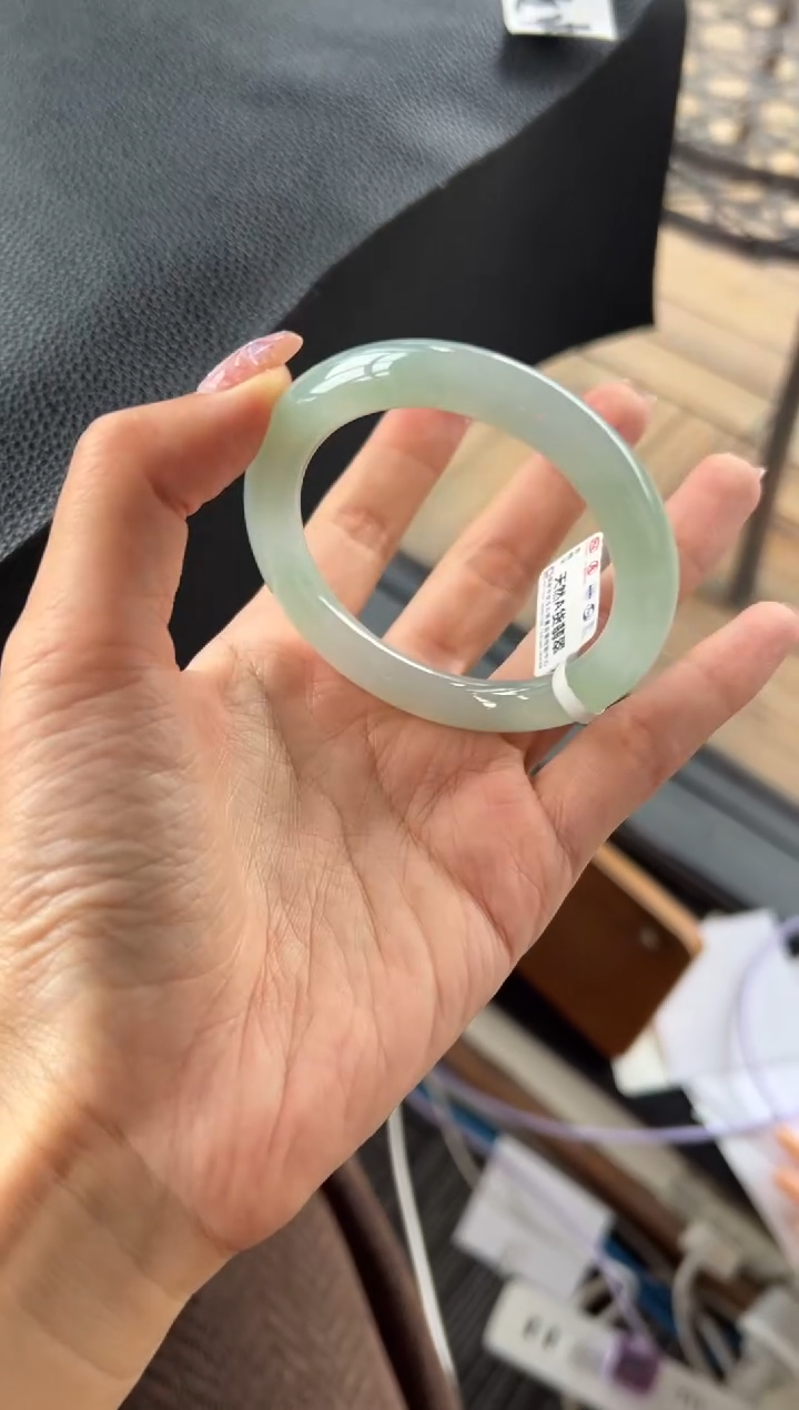 【闪购商品】翡翠手镯未镶嵌13号51.6*8.8*8.7