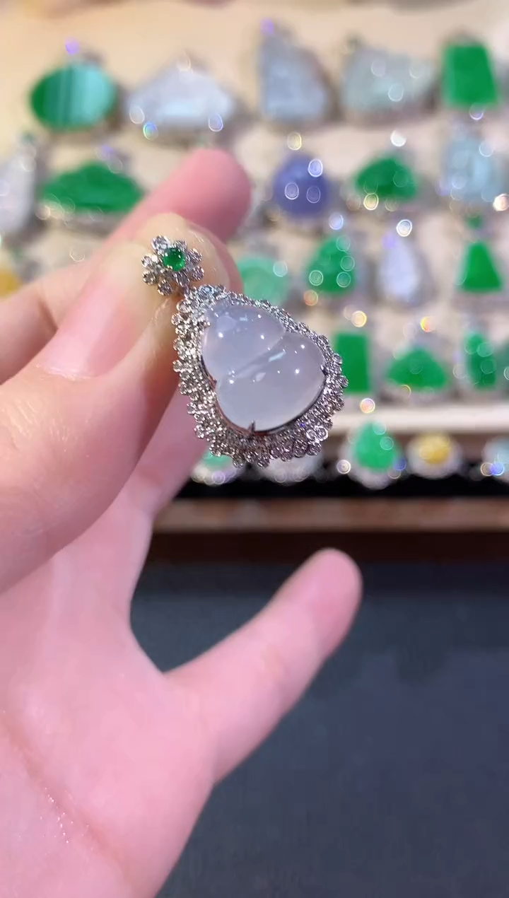 吊坠(不含链)18K金镶嵌翡翠冬日珠宝多样性发货一件Q40