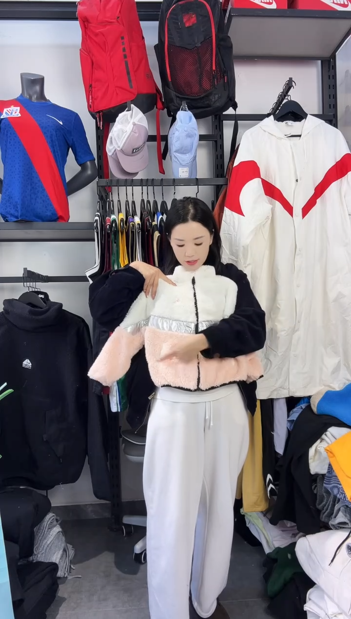 703 闪购编码 运动卫衣裤以直播间过款为准 尺码