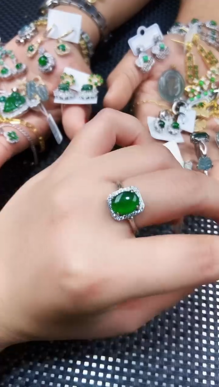 【闪购商品】翡翠戒指未镶嵌111111111