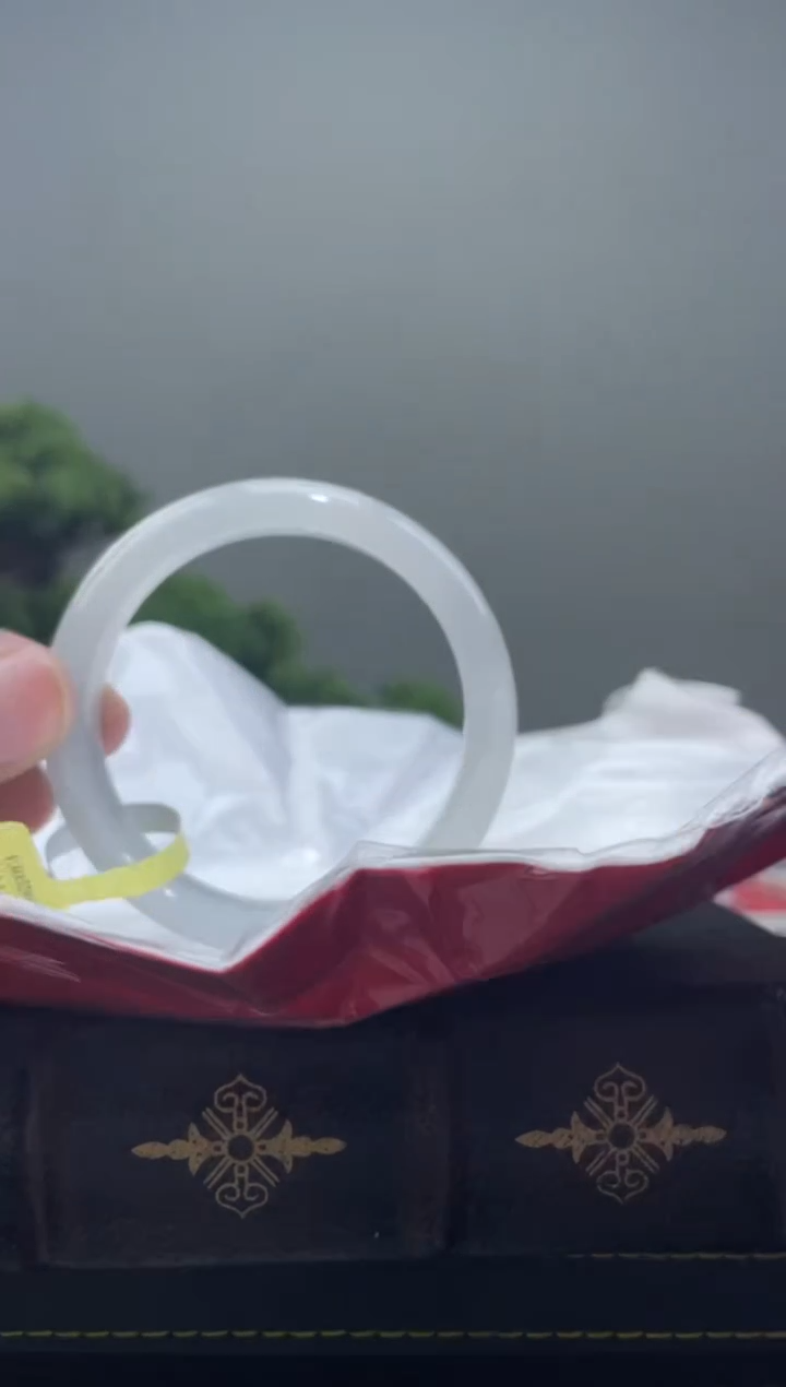 【闪购商品】翡翠手镯未镶嵌手镯5