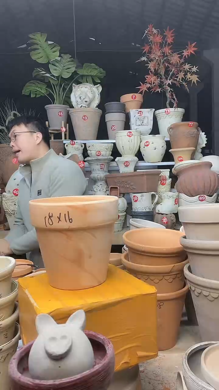 【闪购商品】缸1个18*16（红白）陶玛琪朵 无托无托