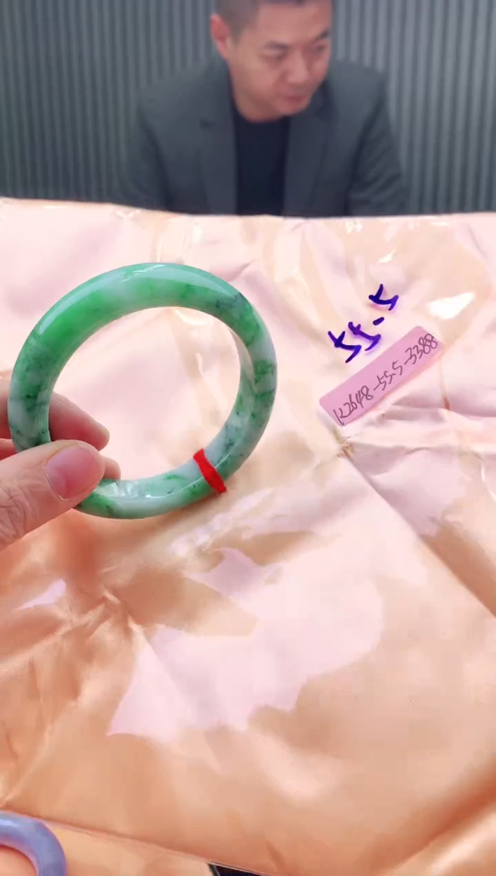 未镶嵌手镯翡翠55+