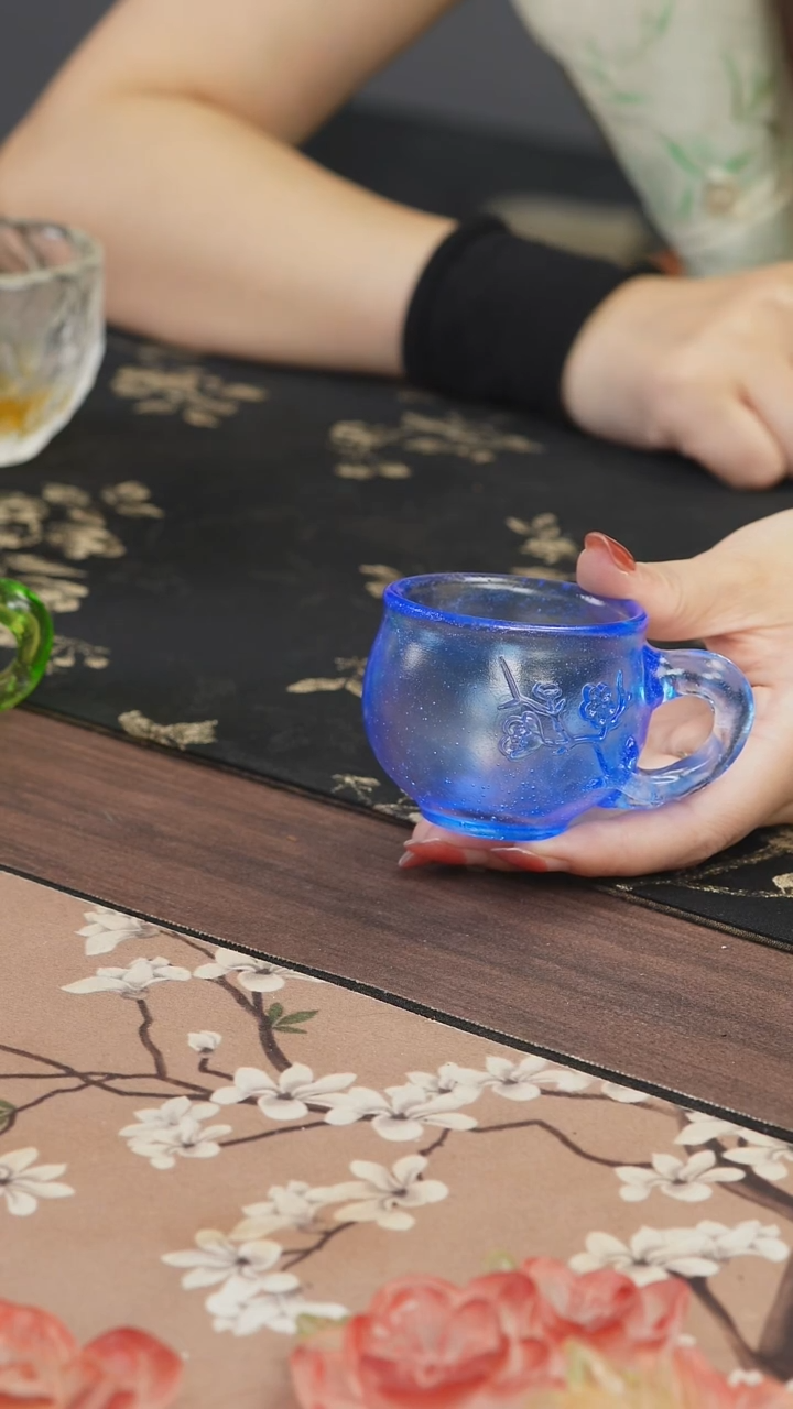 手工艺品琉璃蓝色梅花侧把主人杯