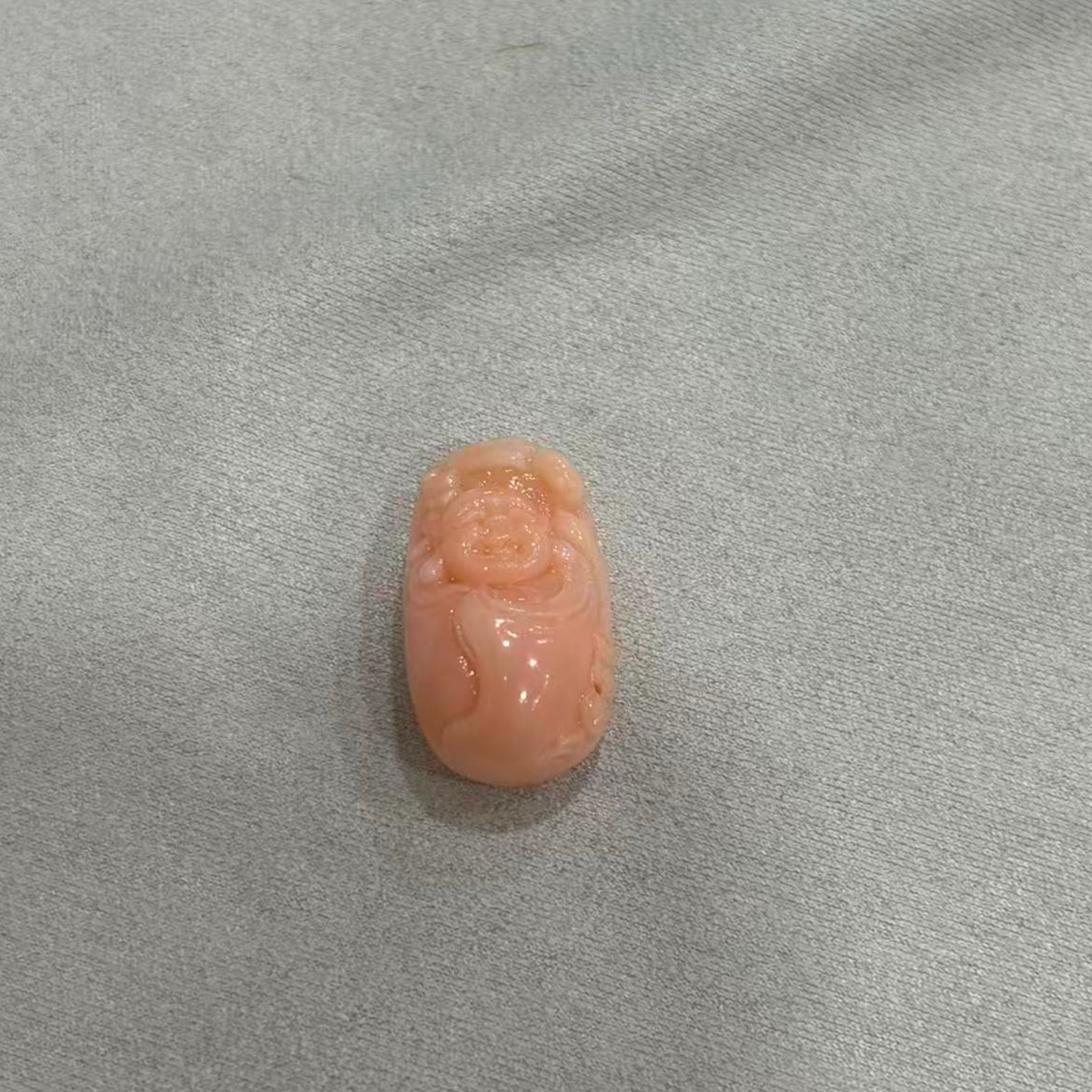 无品牌天然珊瑚momo雕刻件