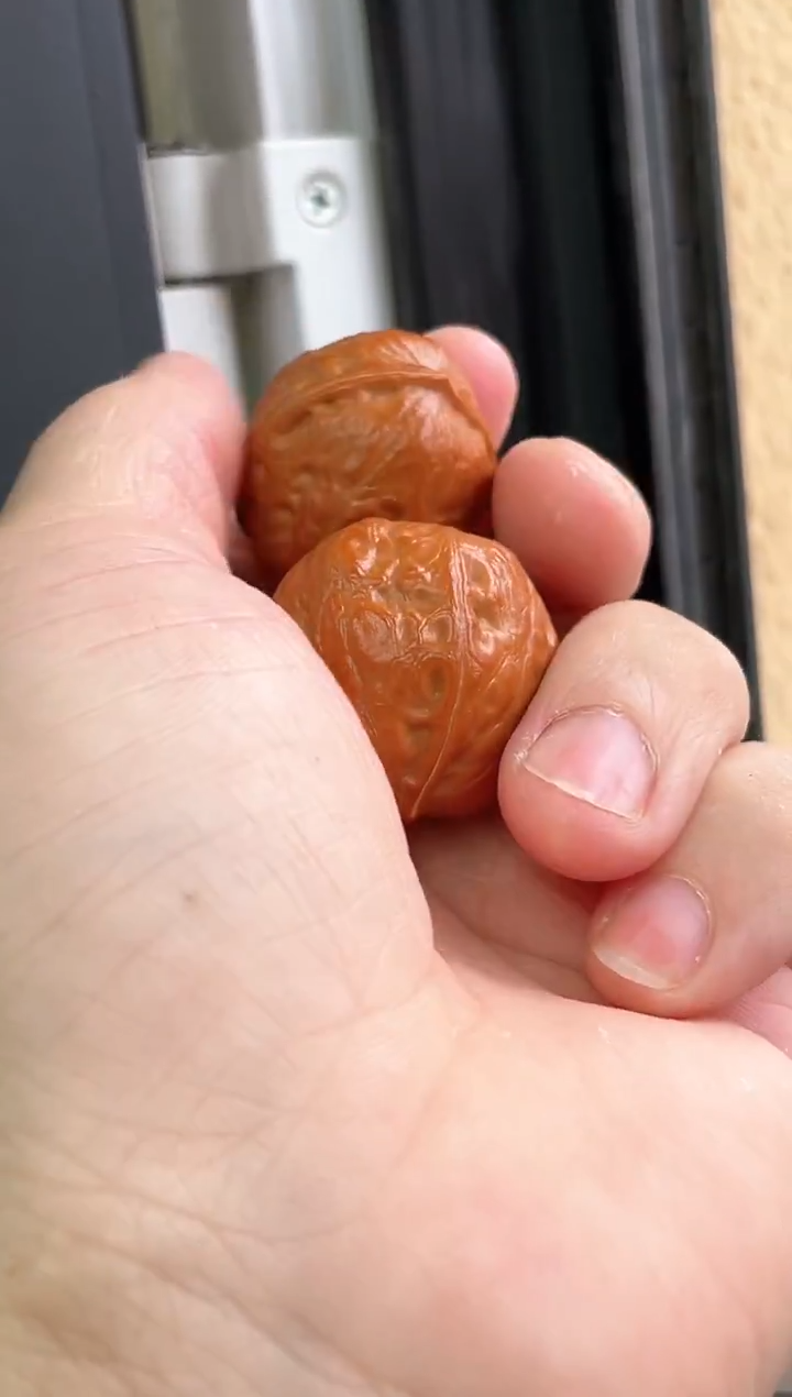 把件文玩核桃承德红玛瑙