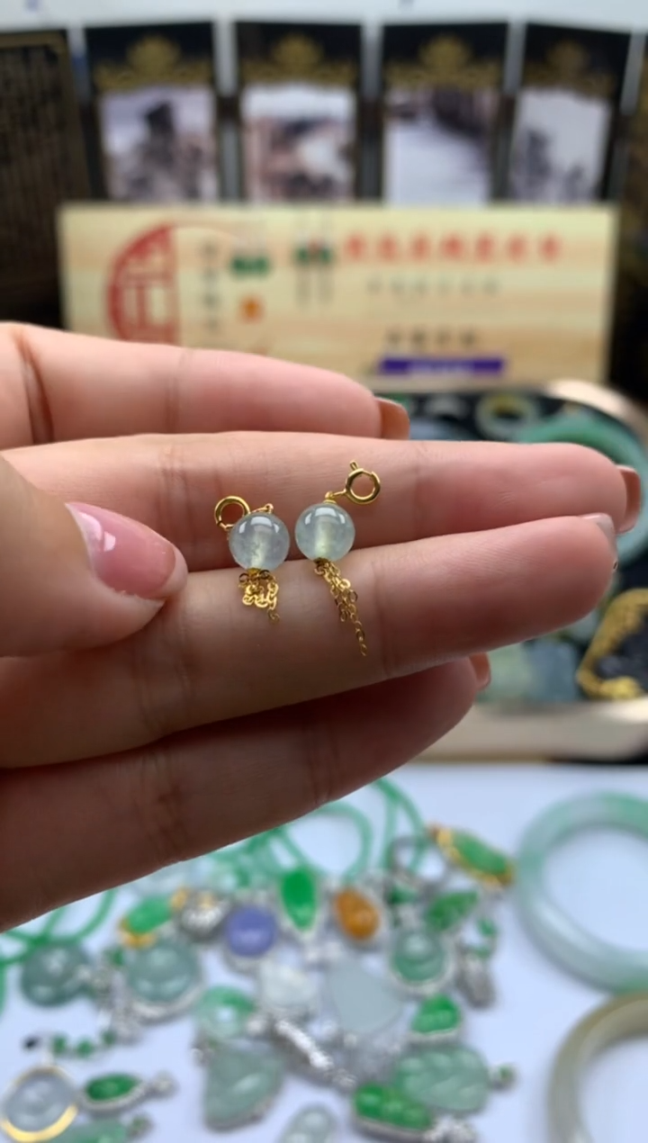 翡翠18K金镶嵌颈饰多样性发其一