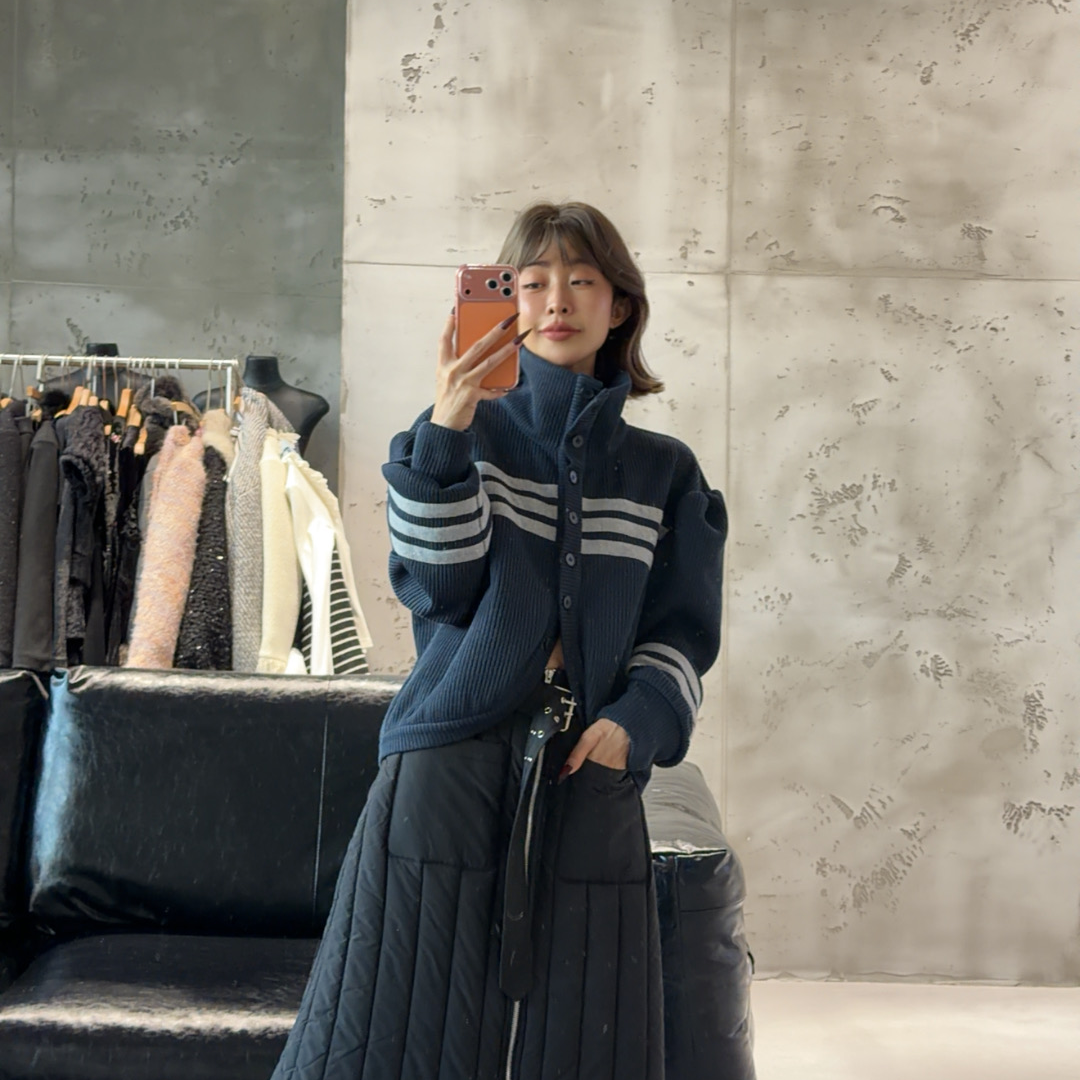 VIVISPLENDID21887#新年定制韩系欧尼MIU风蓝加厚大毛衣外套