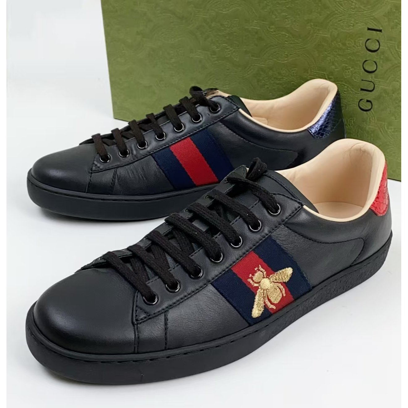 未使用 GUCCI/古驰 黑色蜂蜜刺绣时尚板鞋正品未使用
