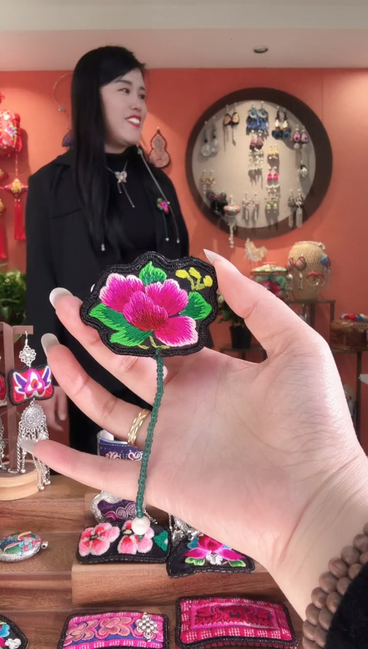 非遗手工苗绣刺绣首饰20