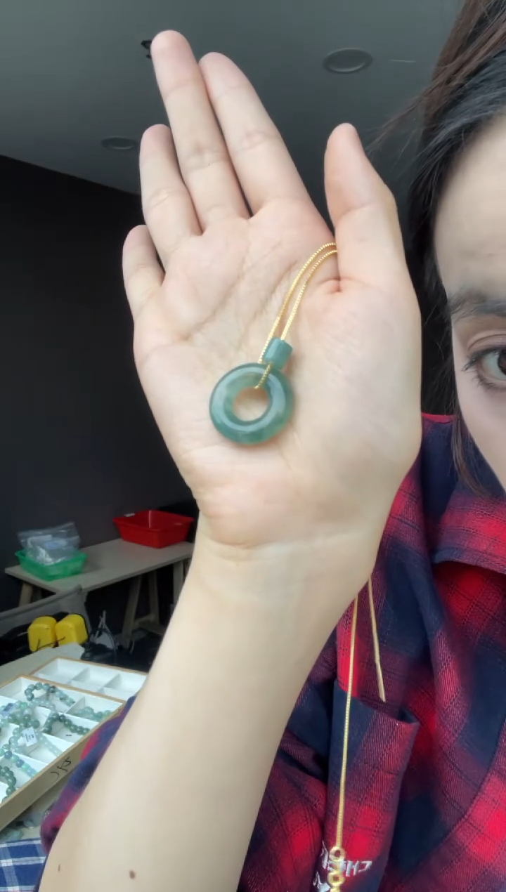 吊坠(不含链)未镶嵌翡翠天然缅甸A货翡翠