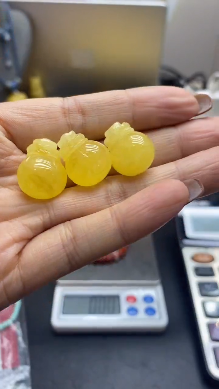 琥珀未镶嵌珠宝奇石515多样性发其一