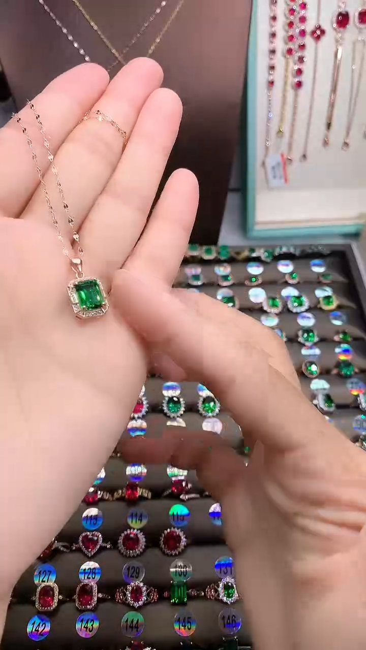 【闪购商品】透辉石吊坠银S925镶嵌玫瑰金