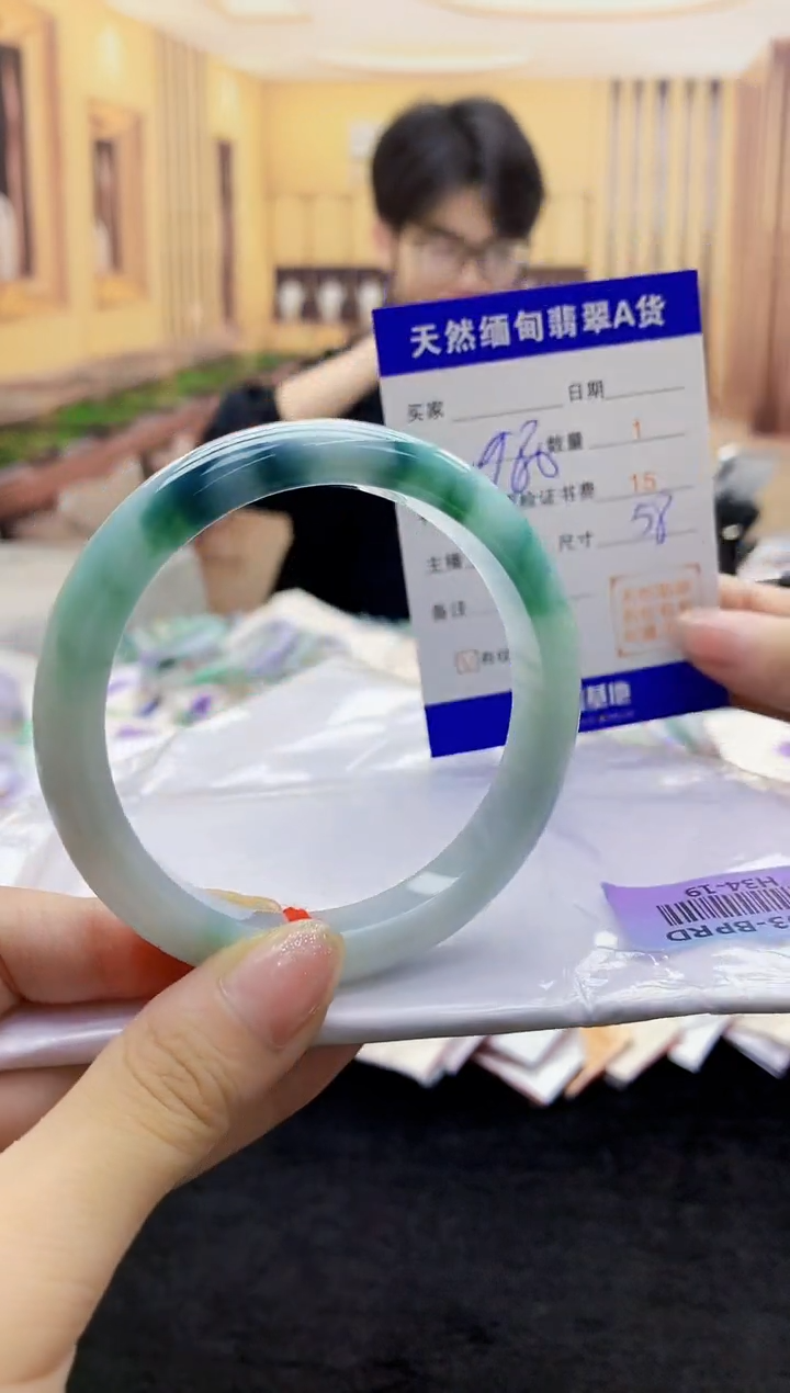 【闪购商品】翡翠手镯未镶嵌H34-19      