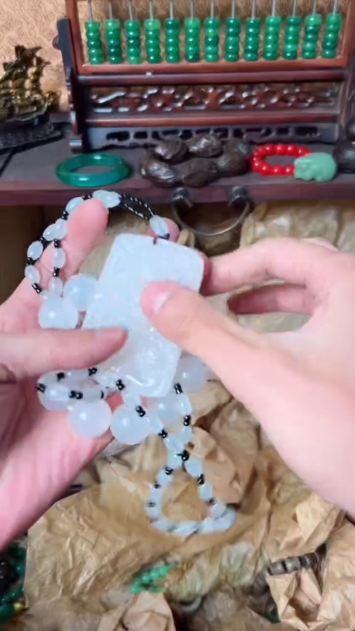 【闪购商品】琥珀颈饰未镶嵌好运来直播间专属链接