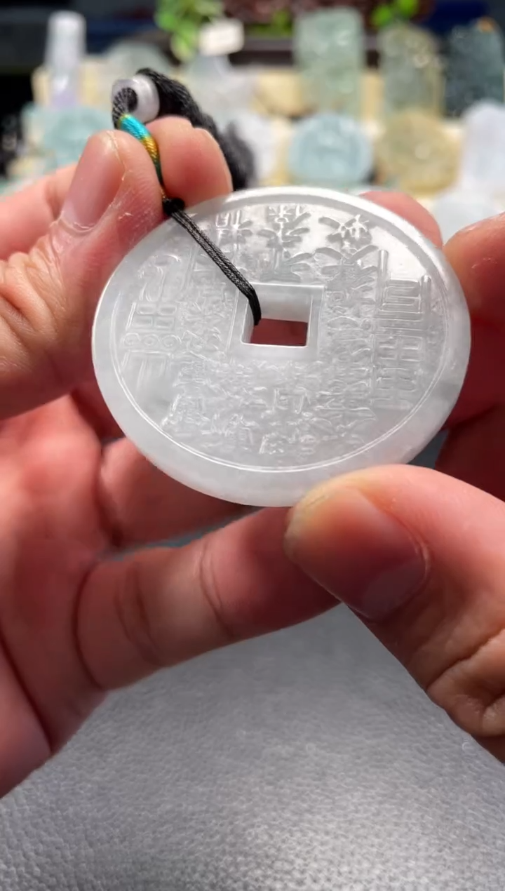 颈饰未镶嵌翡翠12/23/089