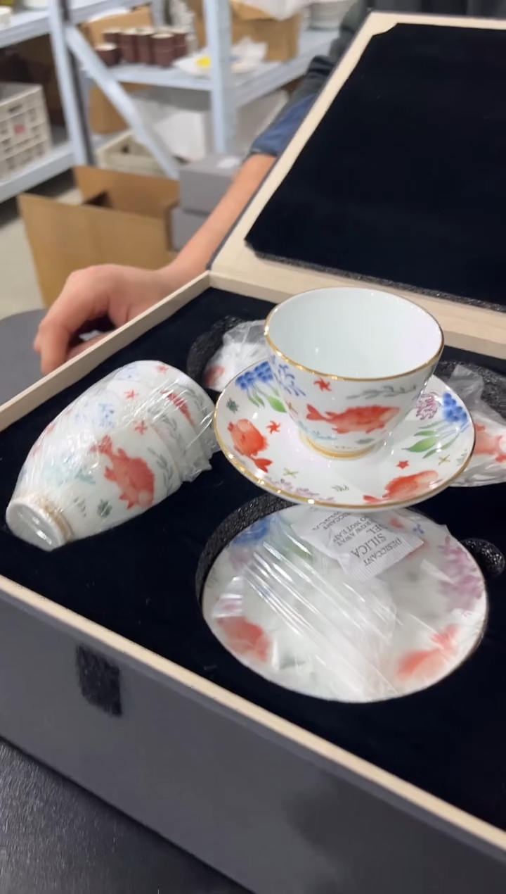 杯子骨瓷（原盒）小茶杯碟一套（5个）