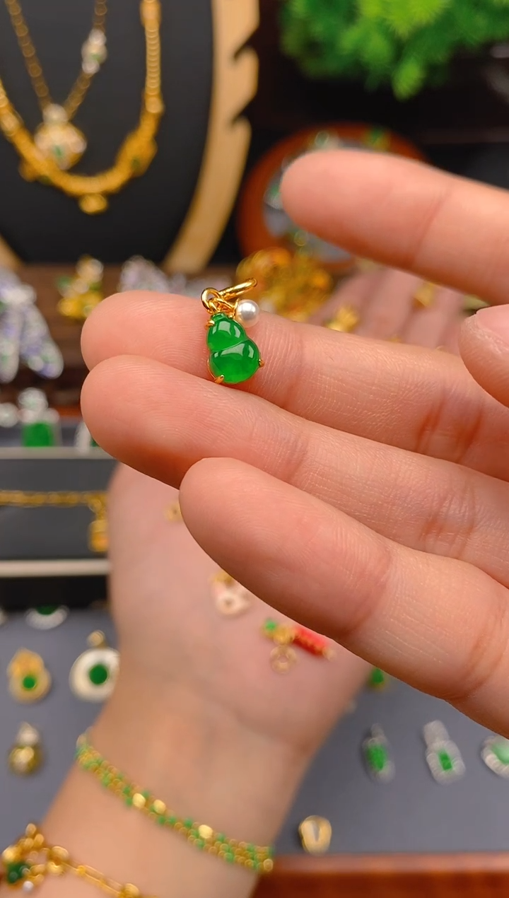 【闪购商品】翡翠吊坠(不含链)银S925镶嵌葫芦万能扣