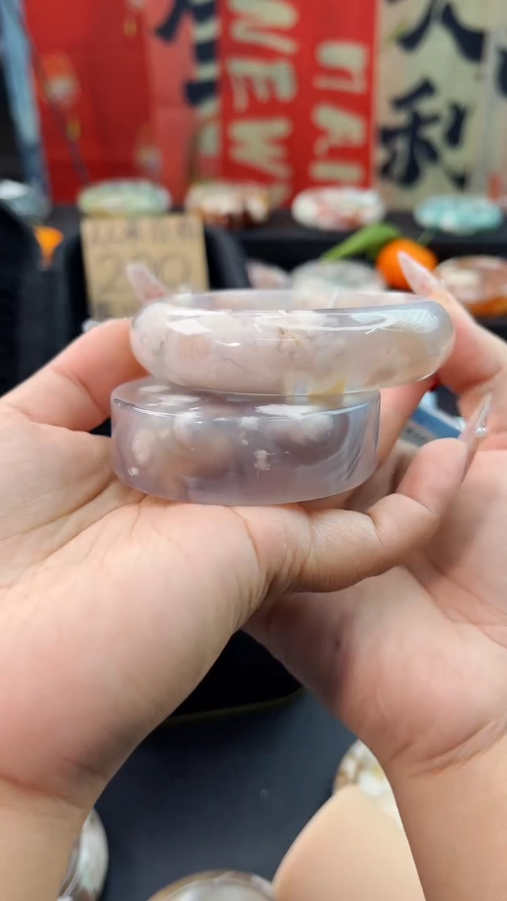 【闪购商品】石英质玉手镯未镶嵌赠送镯心（62圈口）