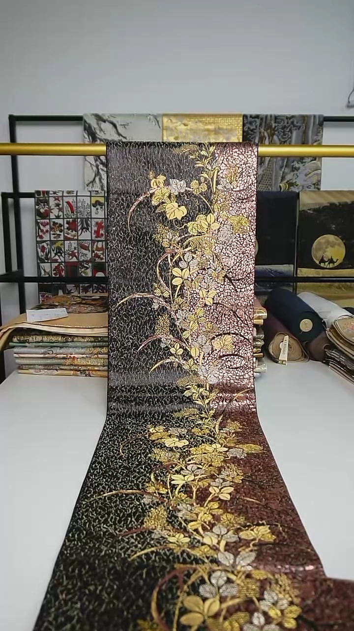 【闪购商品】织绣109 六通织草花卉