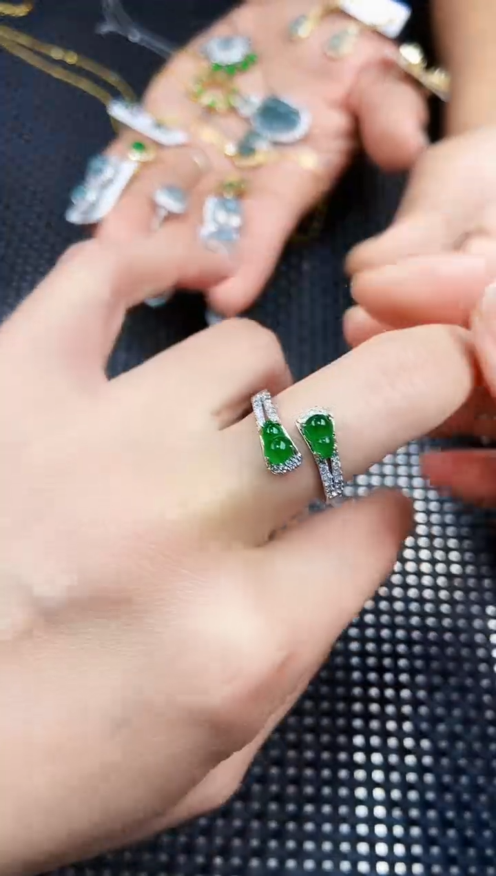 【闪购商品】翡翠戒指未镶嵌11111111