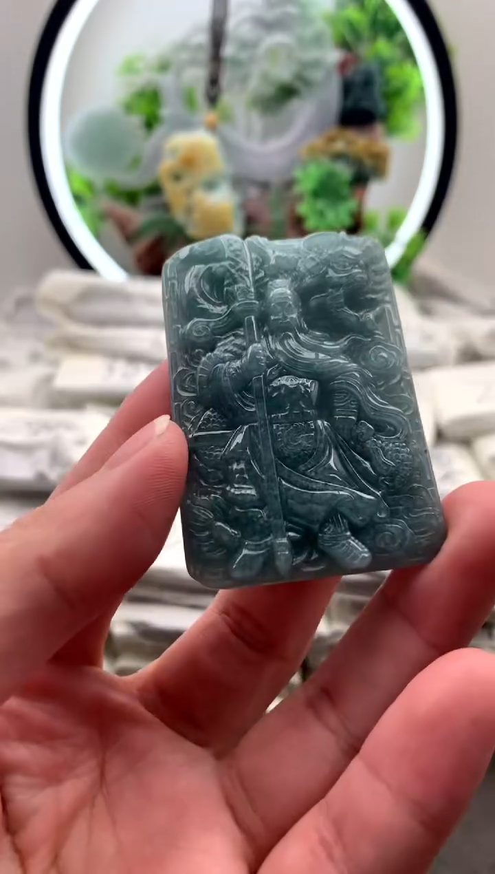 【闪购商品】翡翠颈饰未镶嵌关公【品质一般能接受再拍】