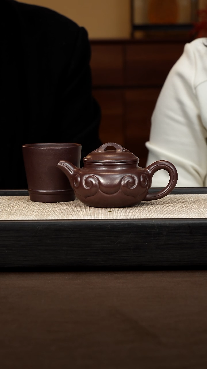 茶壶紫砂【P033】仿古如意  170c   LHJ