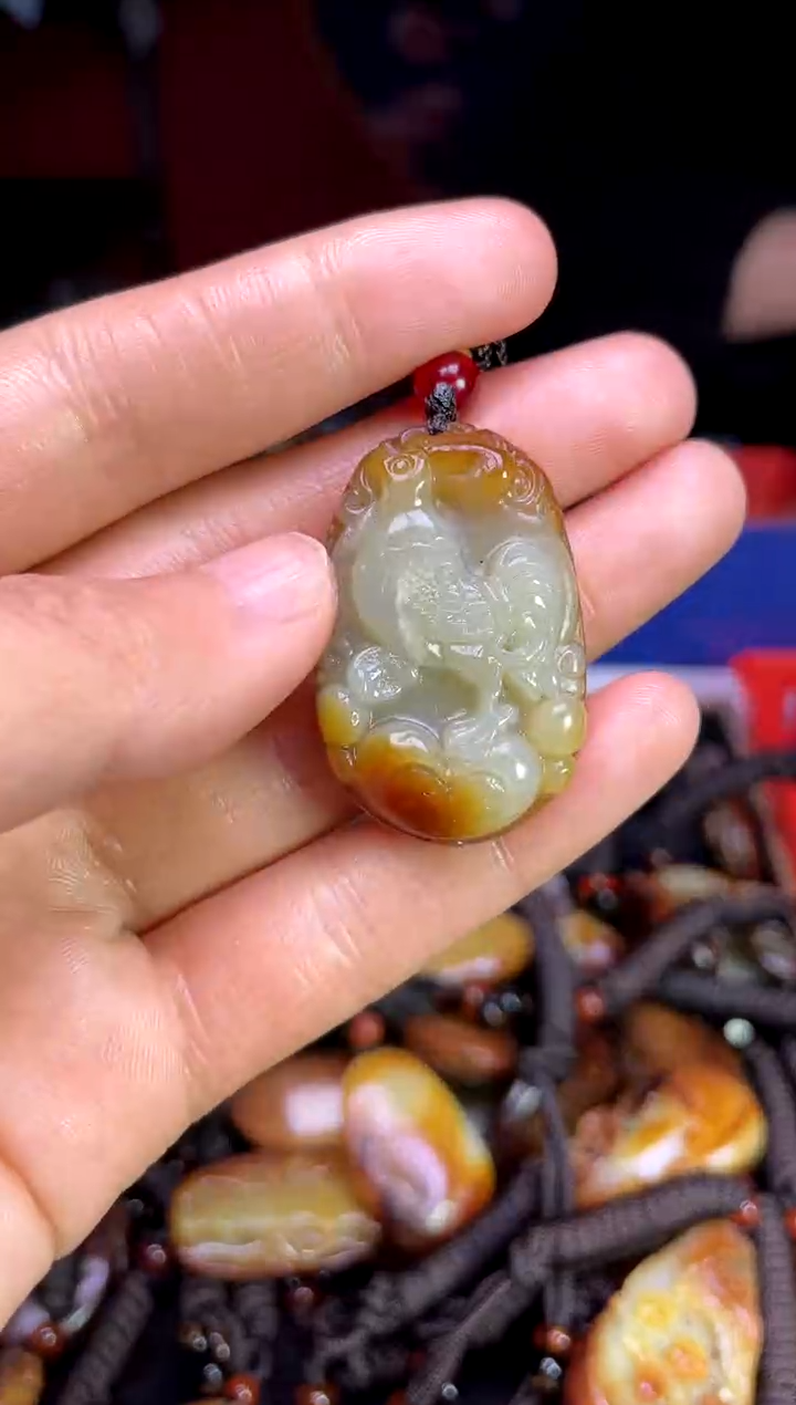 【闪购商品】和田玉未镶嵌颈饰1