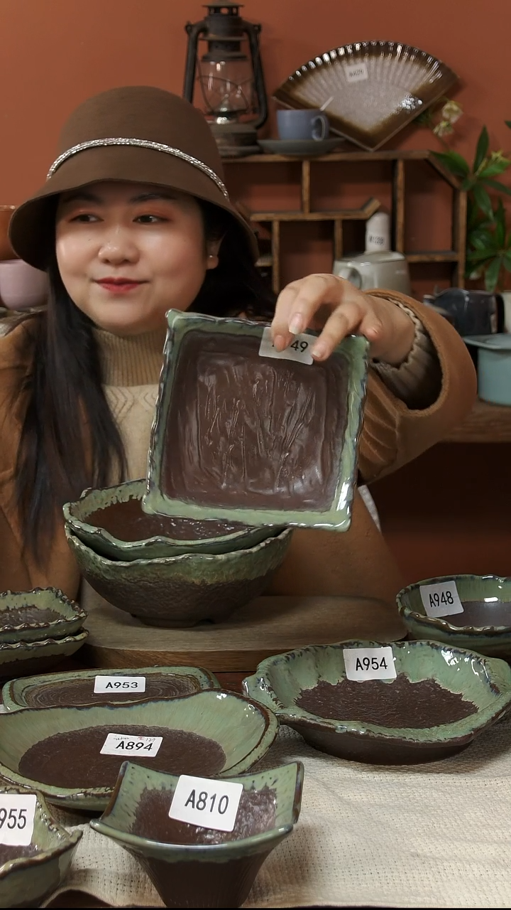 陶瓷A949陶瓷复古窑变釉三足方盘一个微瑕15*4.5