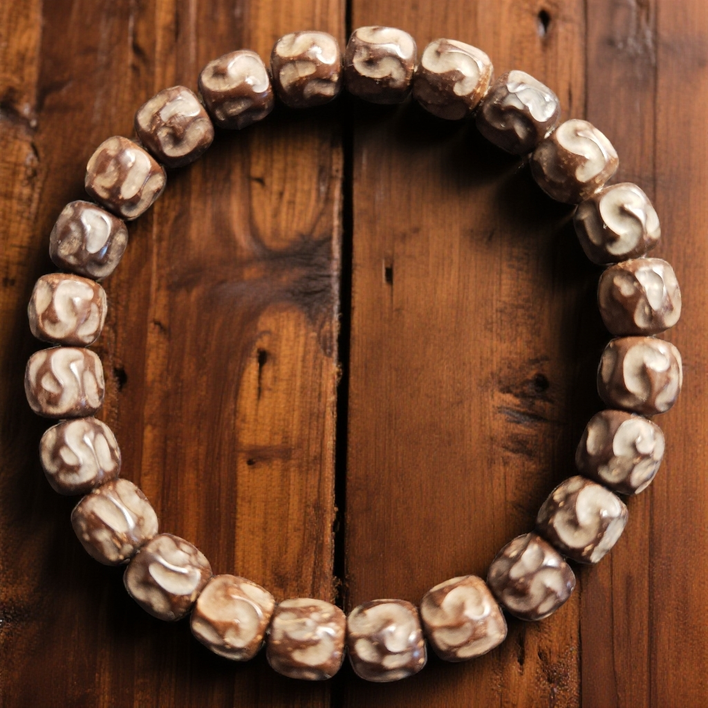 9*8.5乱山原生态椰蒂手串