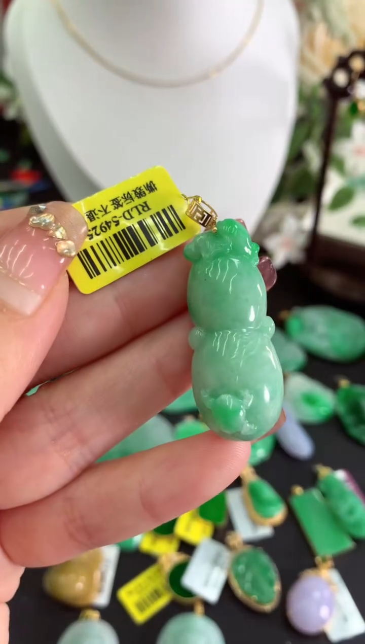【闪购商品】翡翠吊坠(不含链)18K金镶嵌挂件