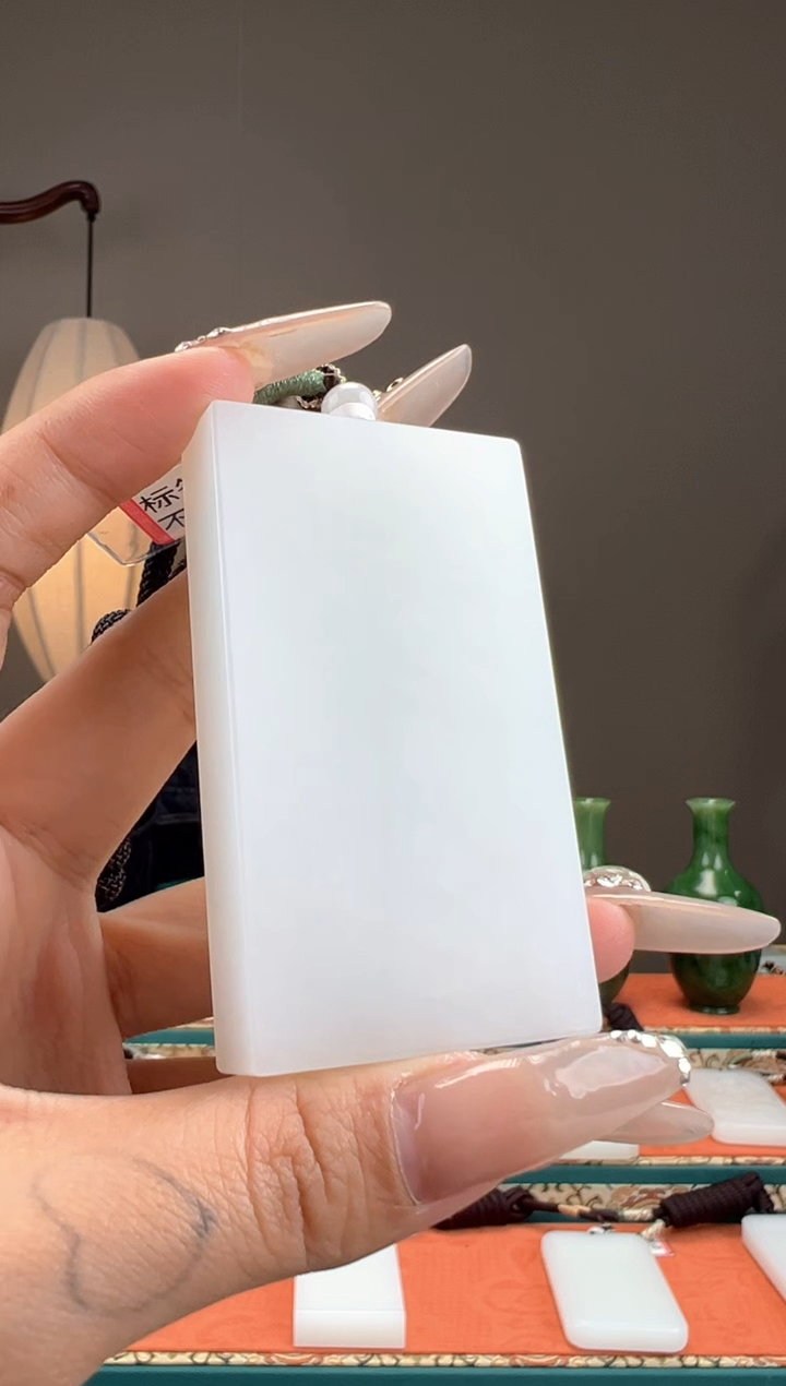 【闪购商品】和田玉颈饰未镶嵌1