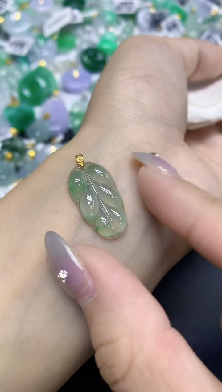 颈饰18K金镶嵌翡翠天然缅甸翡翠A货百元以上9元证书费自理