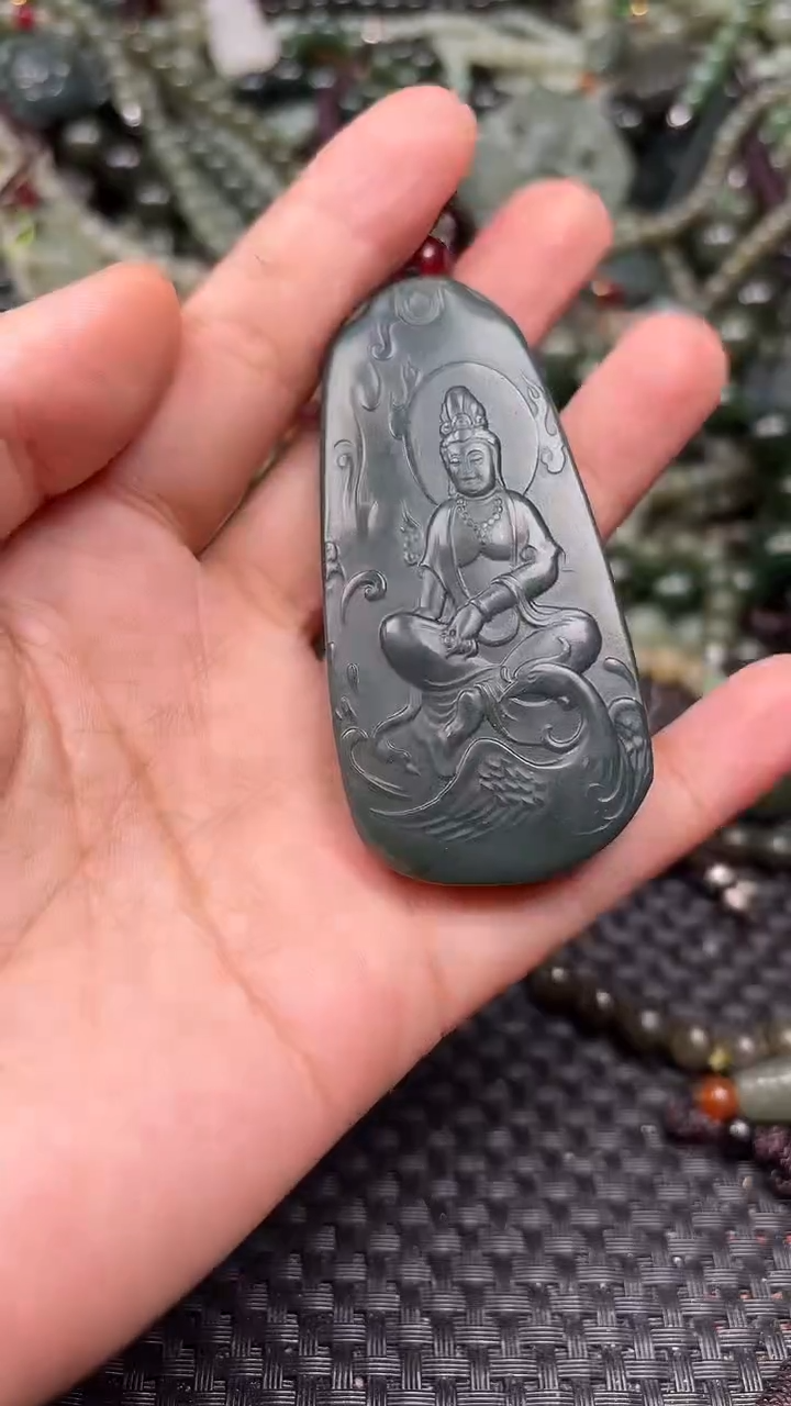 颈饰未镶嵌和田玉1