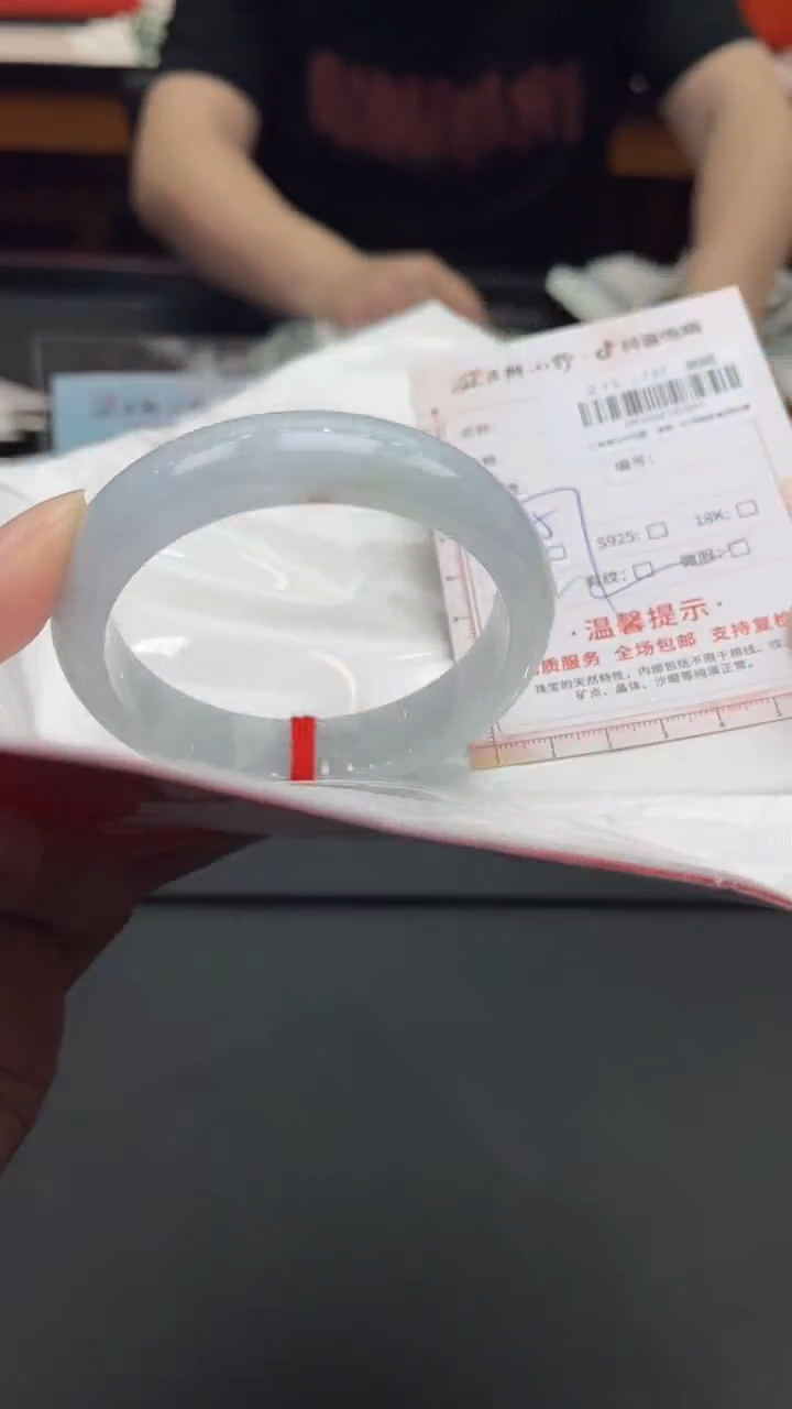 【闪购商品】定制翡翠未镶嵌天然缅甸翡翠手镯51