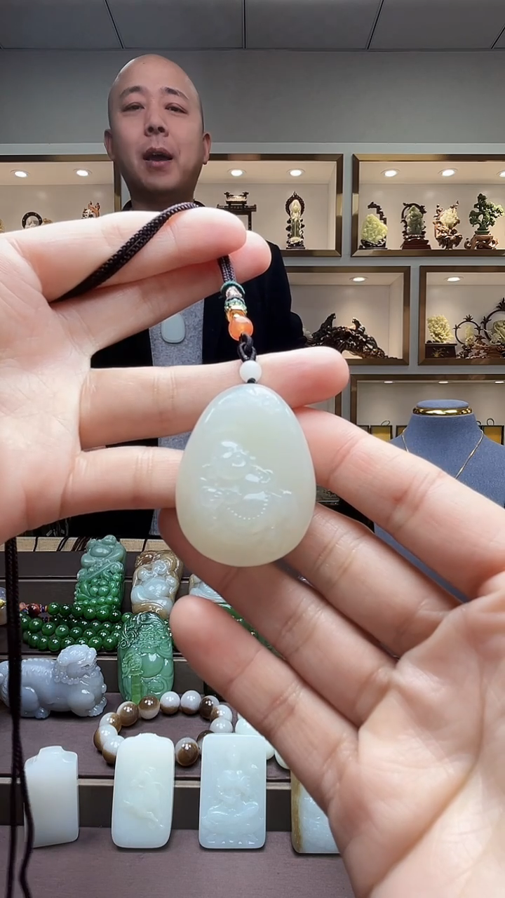 【闪购商品】和田玉颈饰未镶嵌苏