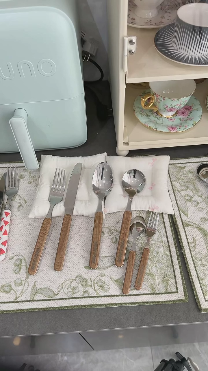 【闪购商品】瓷夹柄不锈钢叉勺6件套