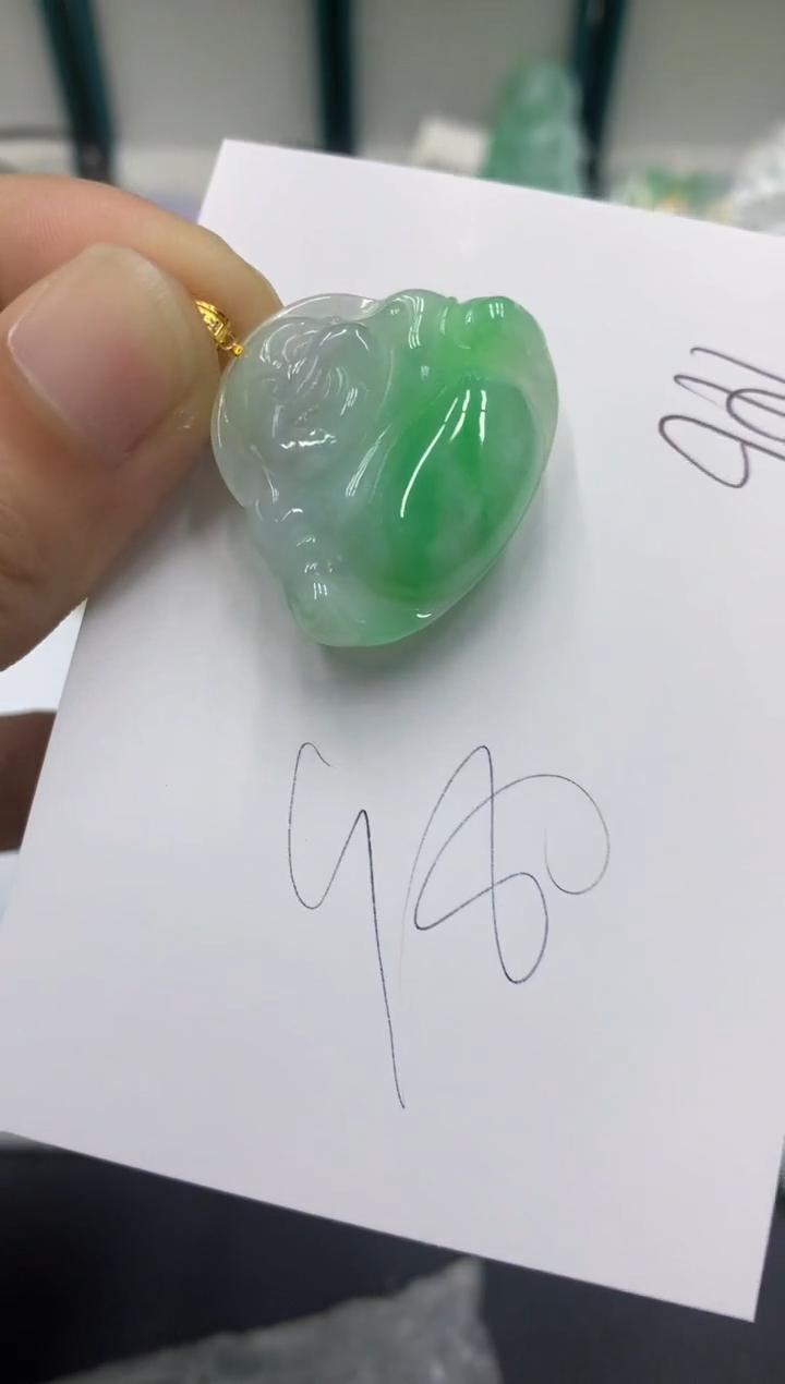 翡翠18K金镶嵌颈饰翡翠