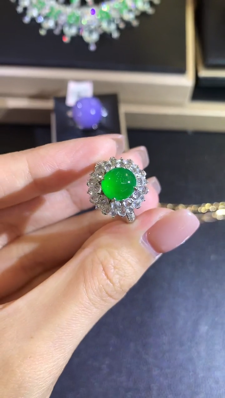 【闪购商品】翡翠戒指18K金镶嵌a286          