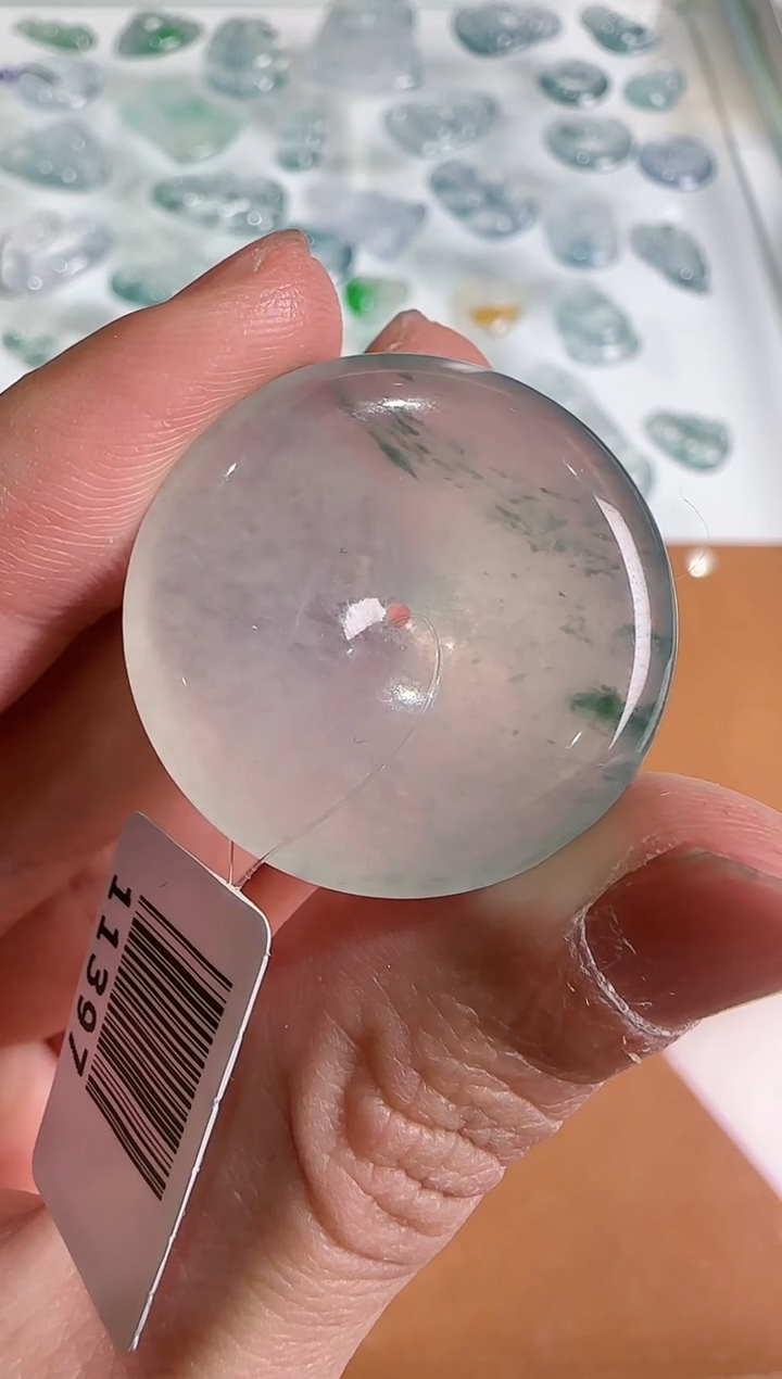 【闪购商品】翡翠吊坠(不含链)未镶嵌··