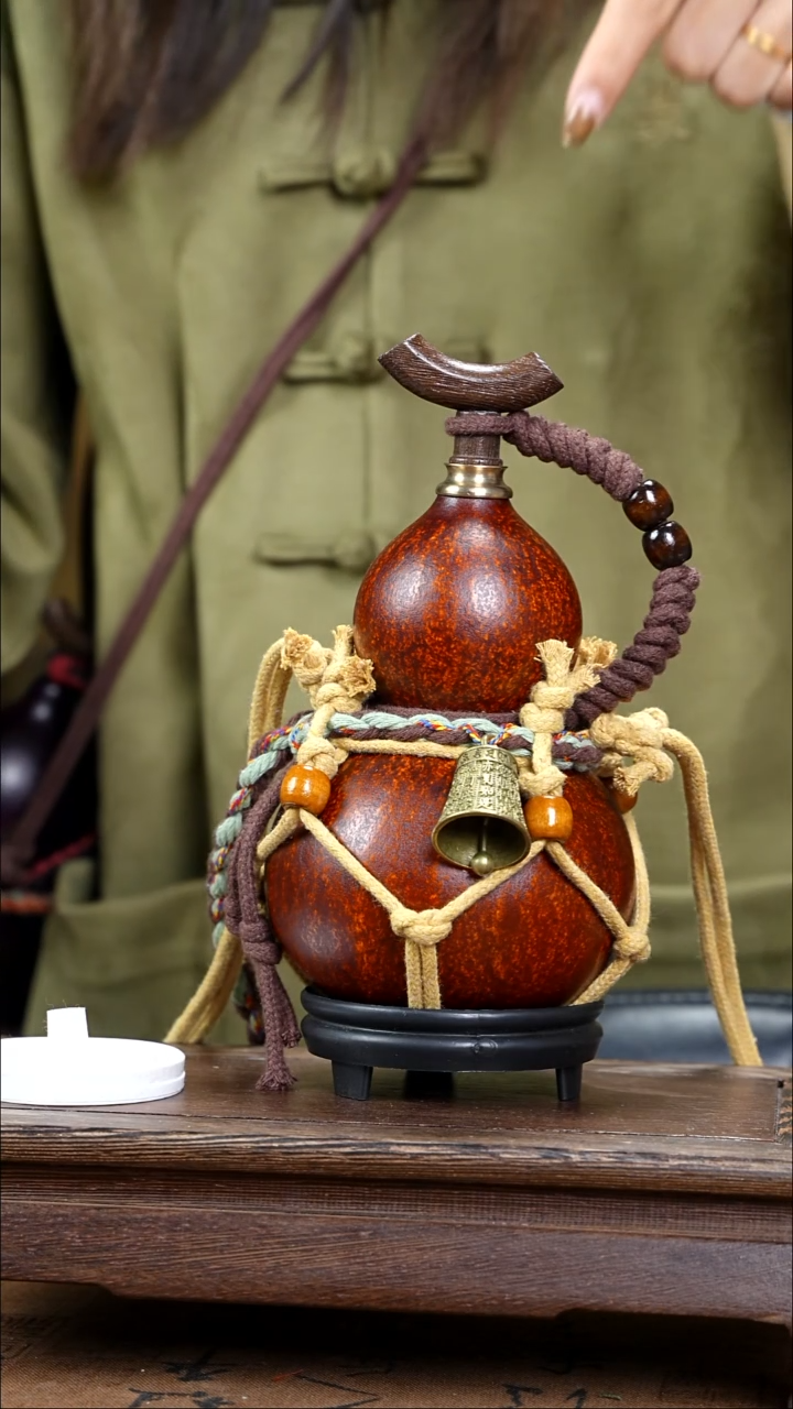 YN013复古网兜款天然酒葫芦（一物一拍）