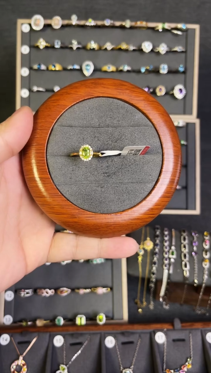 【闪购商品】橄榄石戒指银S925镶嵌橄榄石