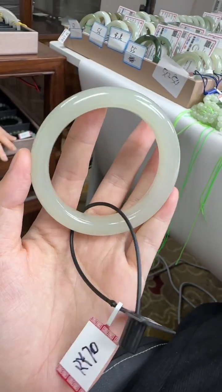 未镶嵌手镯和田玉57