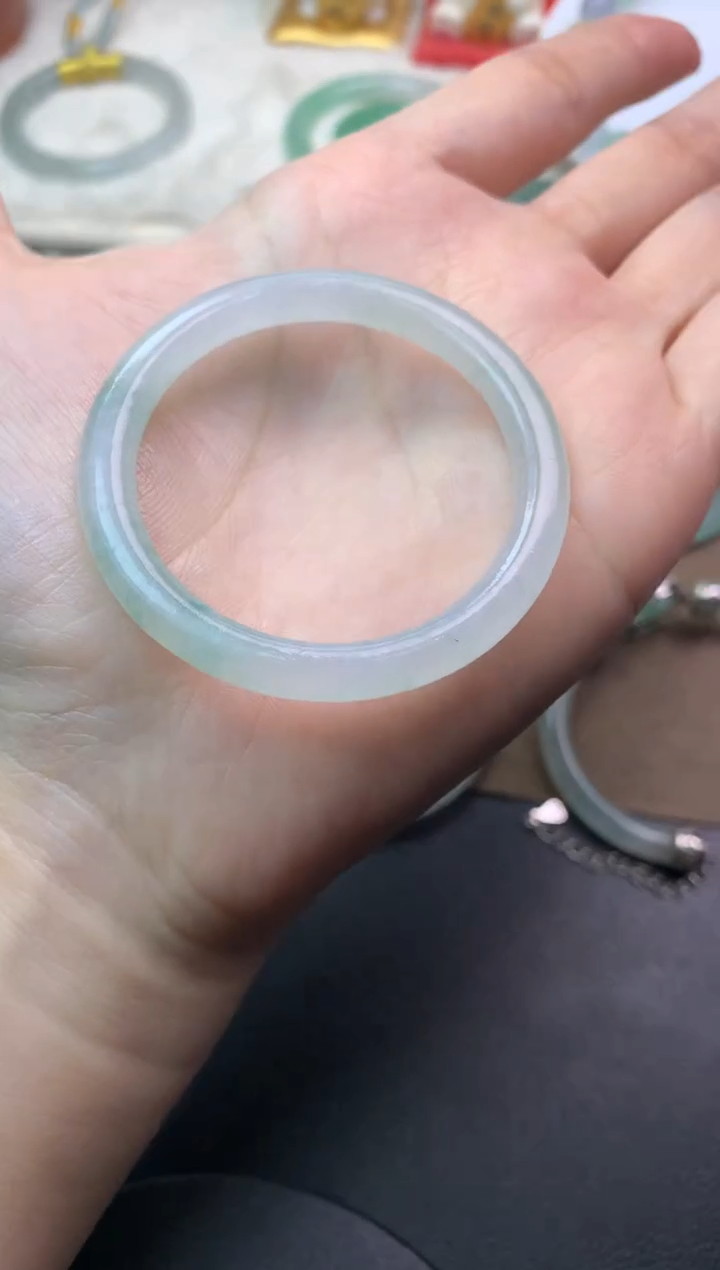 未镶嵌定制翡翠毛货