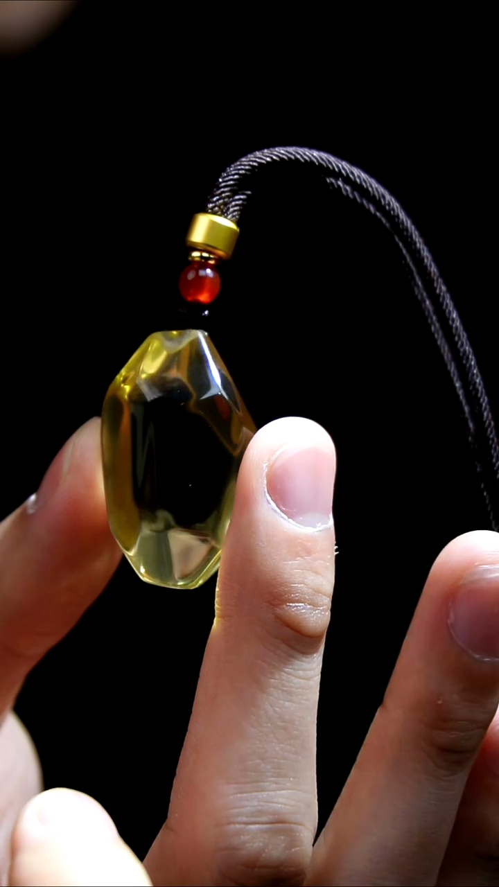 吊坠(赠链)未镶嵌水晶水晶